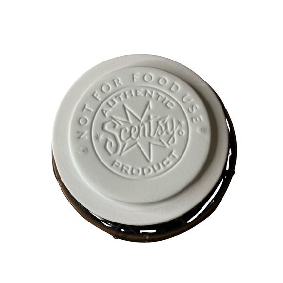 Scentsy Rustic Wire Cage Electric Wax Warmer - White Ceramic - 25W - Picture 6 of 8